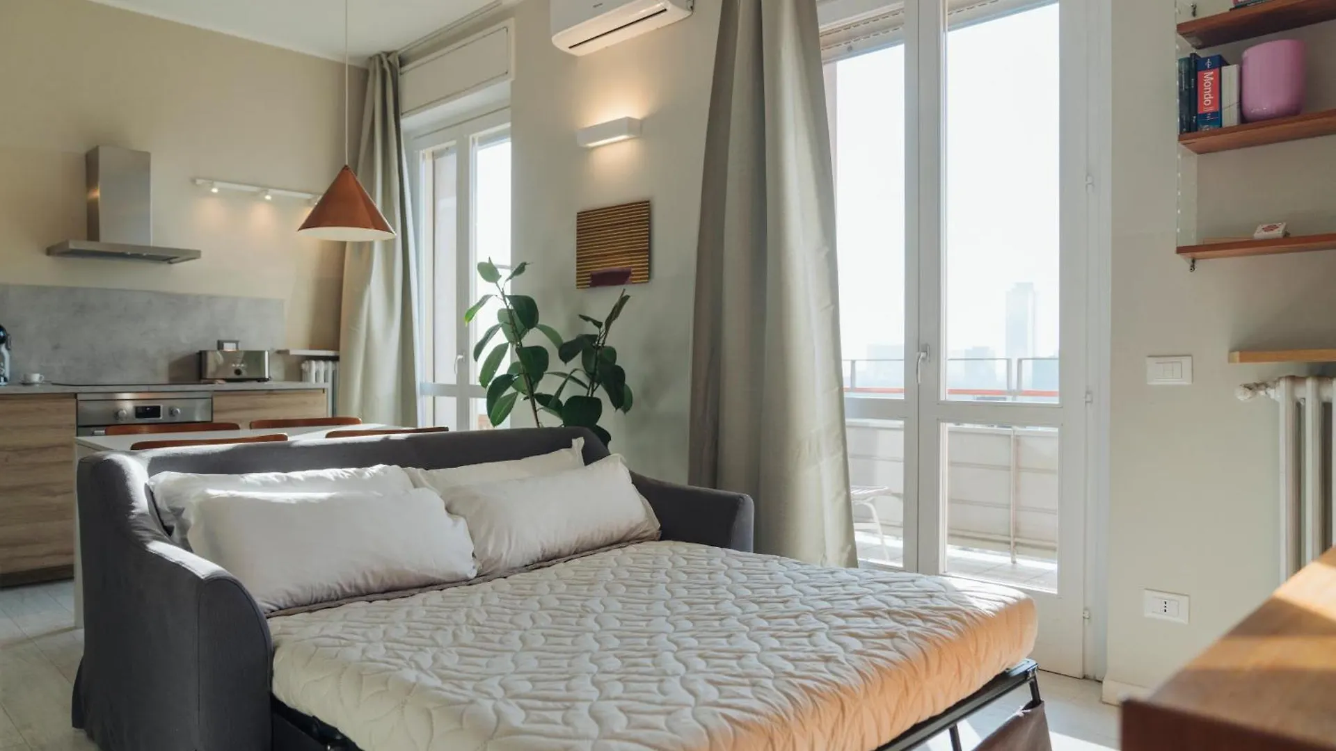 Central Four Brescia Apartment