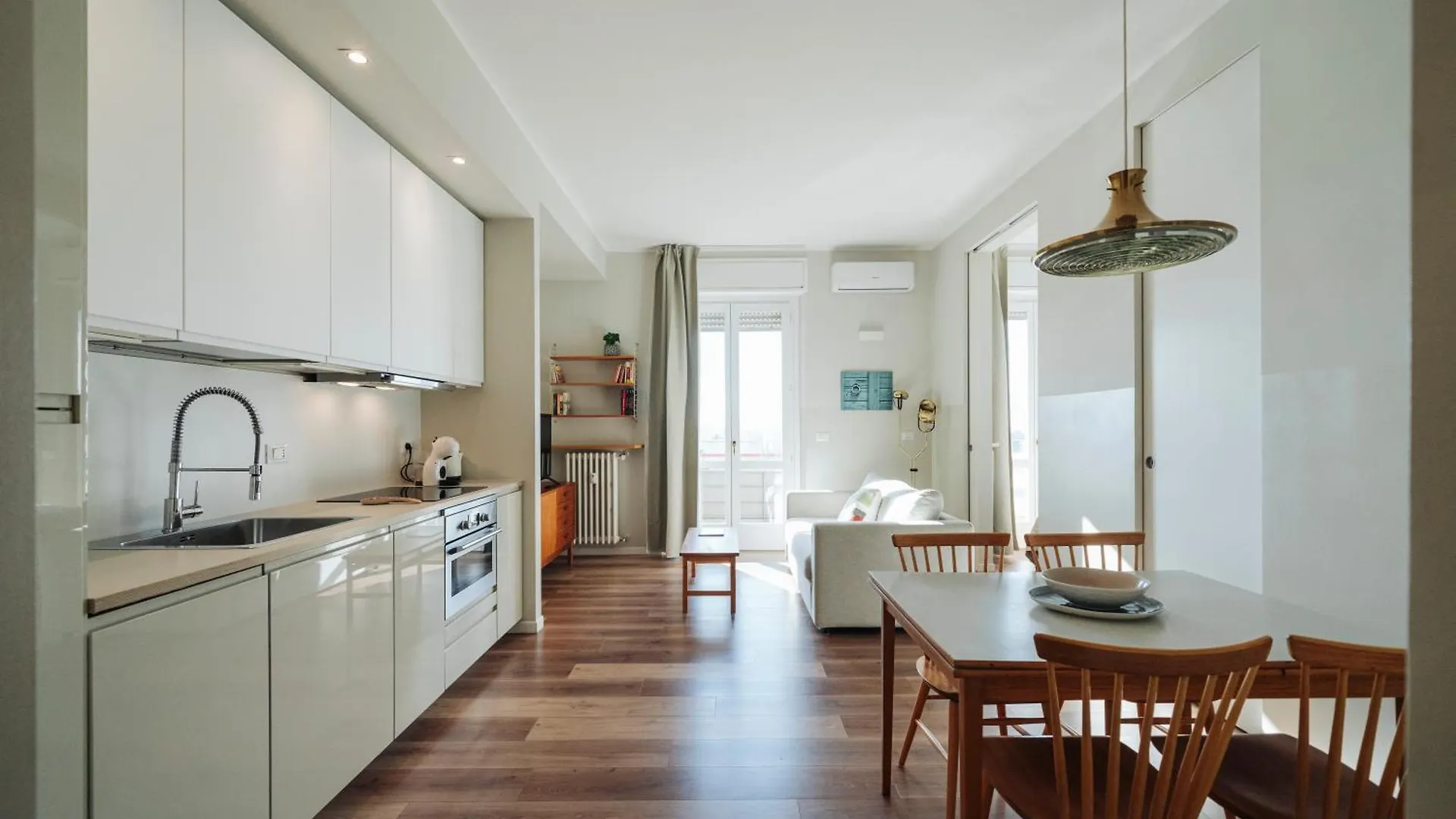 Apartment Central Four Brescia
