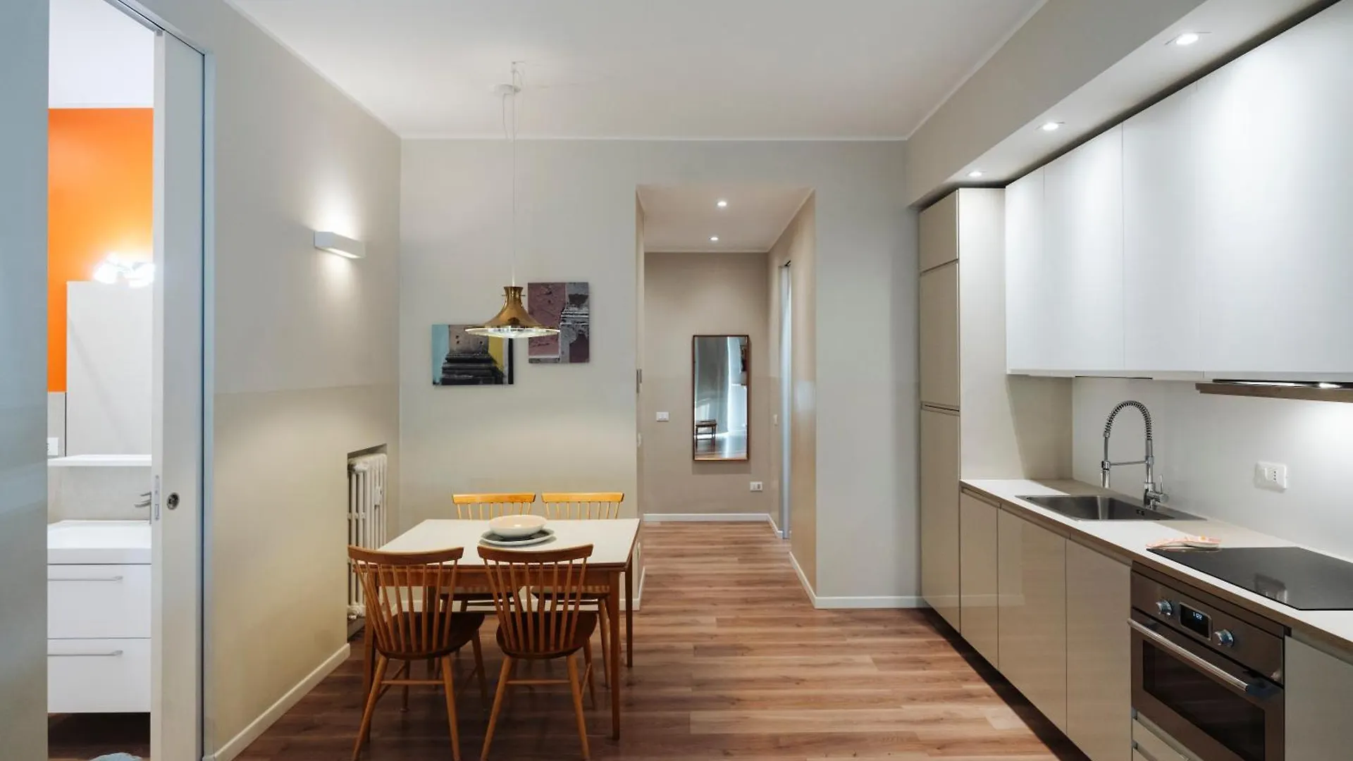 Central Four Brescia Apartment
